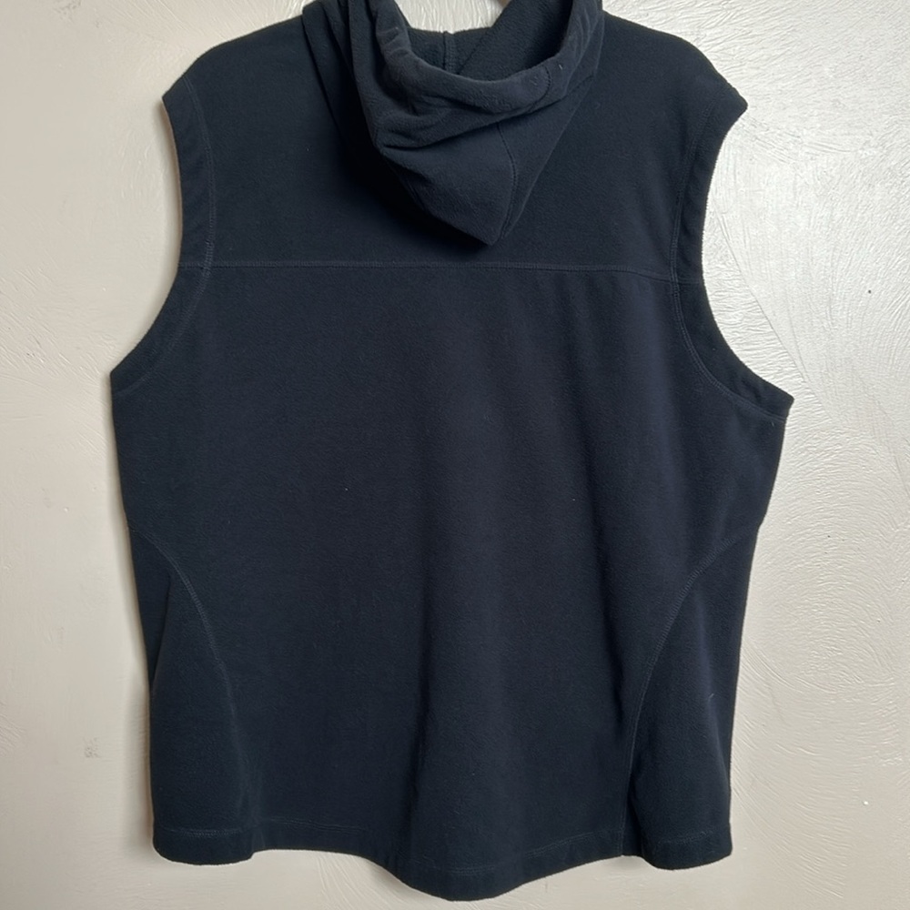 Tri-Mountain Fleece Black Hooded Vest. Size XL - Picture 3 of 6